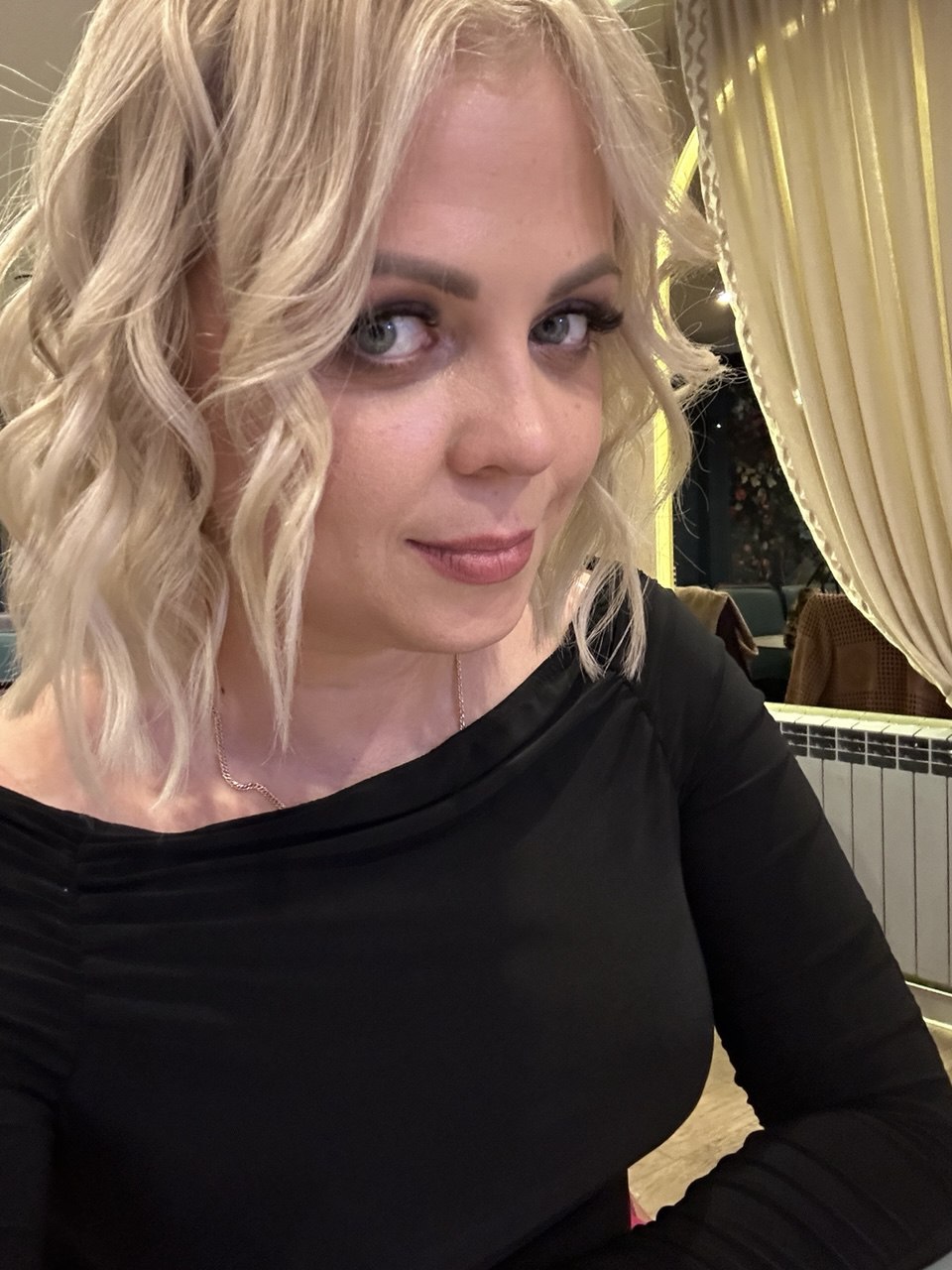 Анна Липатова